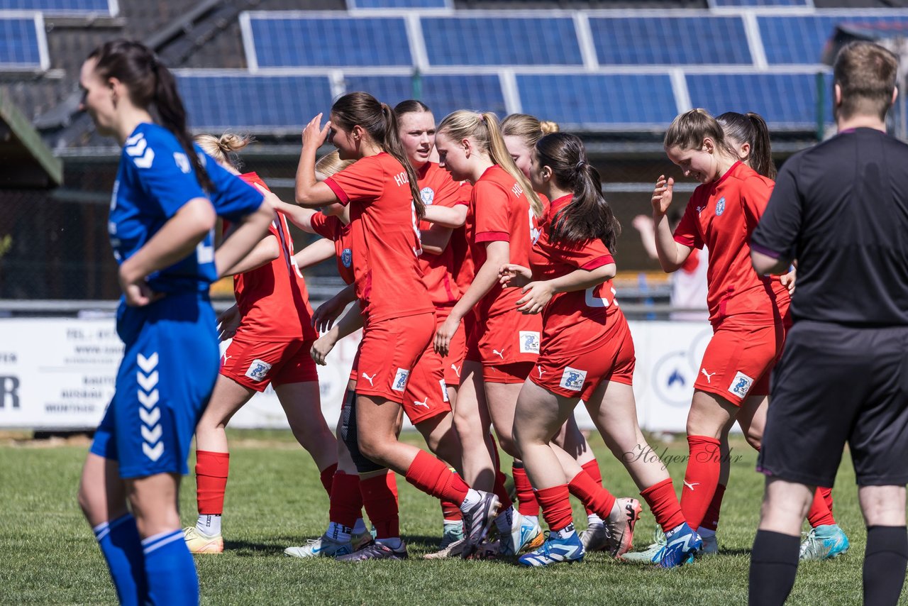 Bild 343 - F TSV Zarpen - Holstein Kiel II : Ergebnis: 2:6